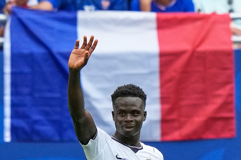 Saka’s hat trick lifts England past Mbappé and France 6-4 in wild World Cup third-place game